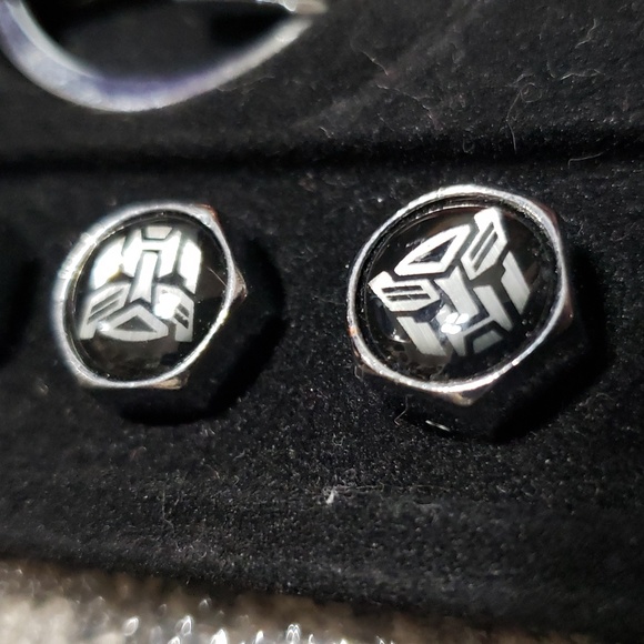 Transformers Autobot Keychain, Tire Valve Covers, Hubcap Decals, and Hood Decal - Picture 4 of 9